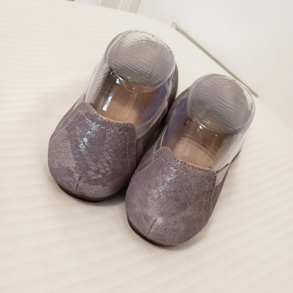 Vionic Caroll Purple & Silver Ballet Style Flats size 7.5, comfy
